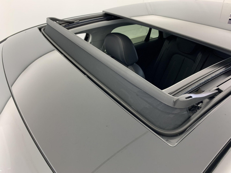 Photo 11 de l'offre de AUDI Q2 35 TFSI 150 S tronic 7 Design à 37098€ chez Carlyss automobiles Vitré