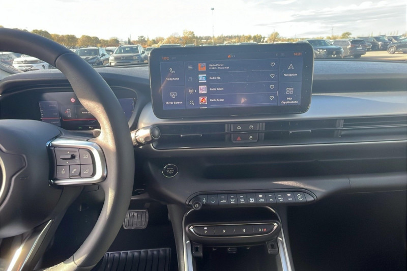 Photo 18 de l'offre de Jeep Avenger 1.2 Turbo T3 110 ch e-Hybrid BVR6 Summit à 26998€ chez Carlyss automobiles Vitré