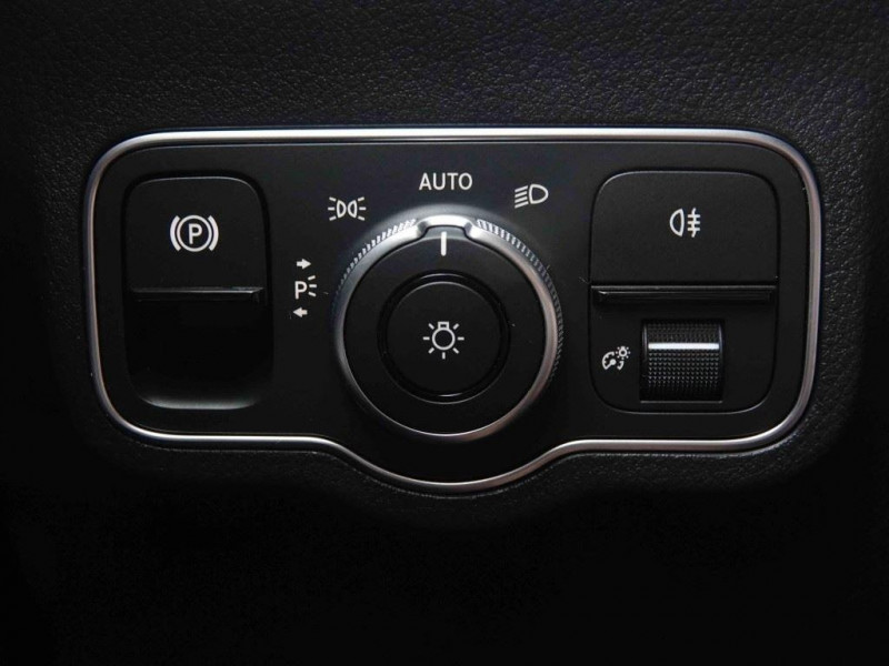 Photo 9 de l'offre de Mercedes EQA EQA 250 Urban à 34148€ chez Carlyss automobiles Vitré