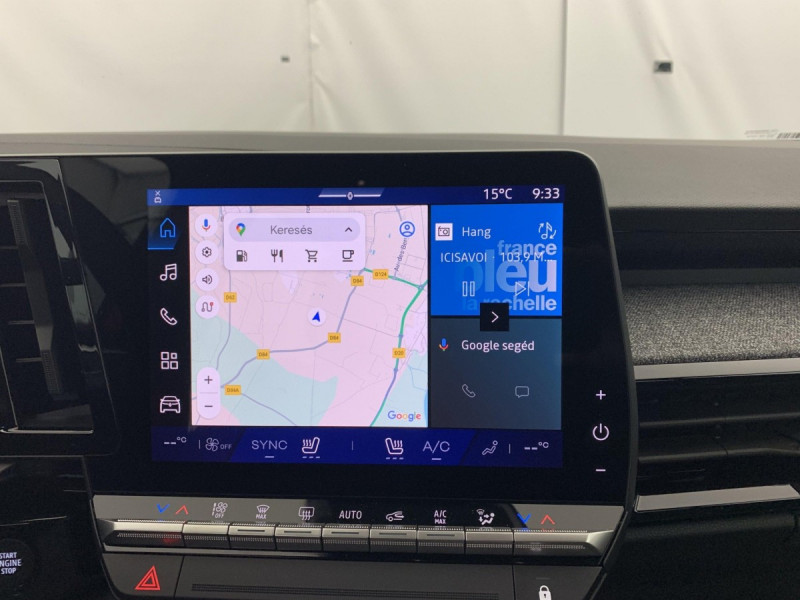 Photo 16 de l'offre de Renault AUSTRAL NOUVEAU FULL HYBRID E-TECH 200 CH EVOLUTION à 31998€ chez Carlyss automobiles Vitré