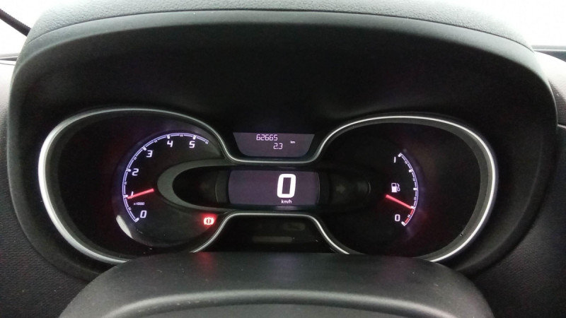 Photo 4 de l'offre de FIAT Talento Fourgon TALENTO FGN TOLE 1.3 LH1 1.6 MULTIJET 95 PACK PRO NAV à 22857€ chez Carlyss automobiles Vitré