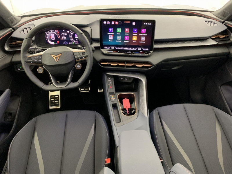 Photo 14 de l'offre de Cupra Terramar 1.5 eTSI Hybrid 150 ch DSG7 V à 36998€ chez Carlyss automobiles Vitré