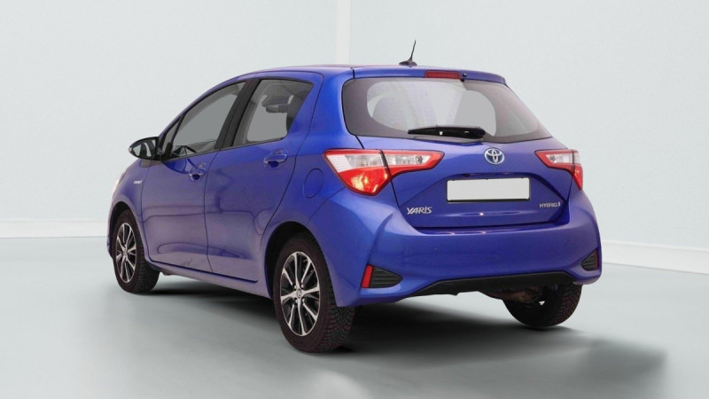 Photo 3 de l'offre de TOYOTA Yaris 1.5I VVT-I HYBRID COMFORT 100 à 18861€ chez Carlyss automobiles Vitré