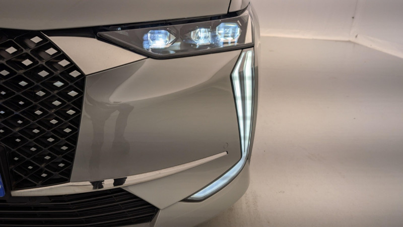 Photo 21 de l'offre de DS DS4 PureTech 130 EAT8 Rivoli à 23978€ chez Carlyss automobiles Vitré