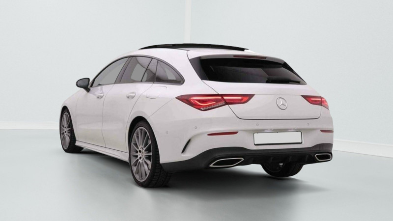 Photo 3 de l'offre de MERCEDES-BENZ CLA 220d 190 DCT 4 Matic Shooting Brake AMG-Line à 31749€ chez Carlyss automobiles Vitré