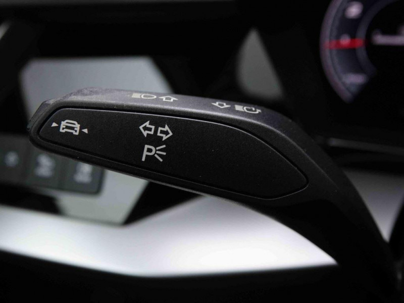 Photo 17 de l'offre de AUDI A3 35 TFSi 150 Advanced à 25202€ chez Carlyss automobiles Vitré