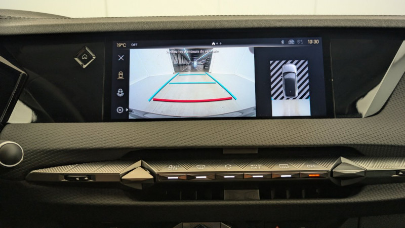 Photo 18 de l'offre de DS DS4 PureTech 130 EAT8 Rivoli à 23232€ chez Carlyss automobiles Vitré