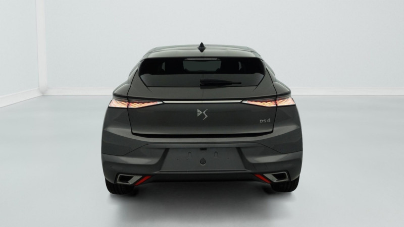 Photo 6 de l'offre de DS DS4 PureTech 130 EAT8 Rivoli à 25010€ chez Carlyss automobiles Vitré