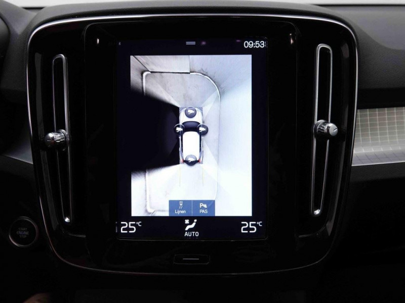 Photo 15 de l'offre de VOLVO XC40 1.5 T4 Recharge 211 PHEV Inscription à 31702€ chez Carlyss automobiles Vitré