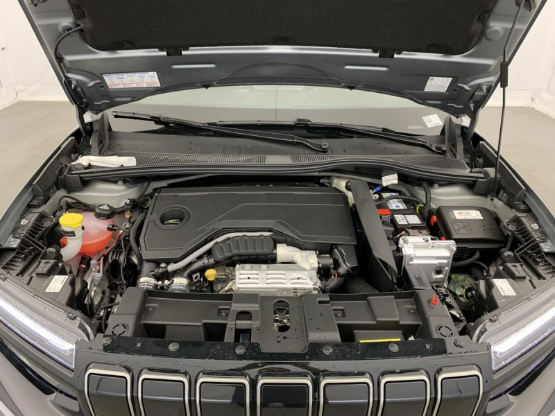 Photo 22 de l'offre de Jeep Avenger 1.2 Turbo T3 110 ch e-Hybrid BVR6 Summit à 27998€ chez Carlyss automobiles Vitré