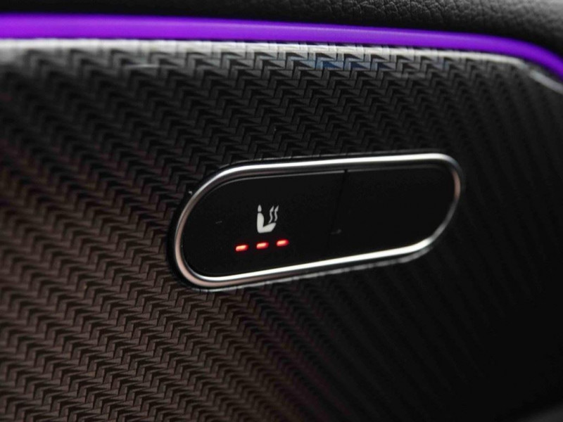 Photo 18 de l'offre de MERCEDES-BENZ GLB 200d 150 DCT AMG-Line 7pl à 50129€ chez Carlyss automobiles Vitré