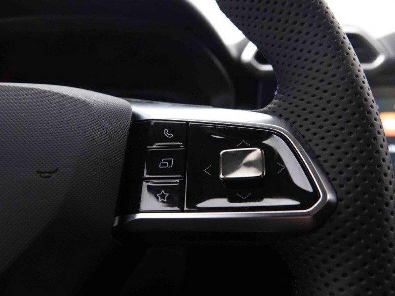 Photo 11 de l'offre de MG Motor ZS 1.5i 115 Comfort à 23534€ chez Carlyss automobiles Vitré