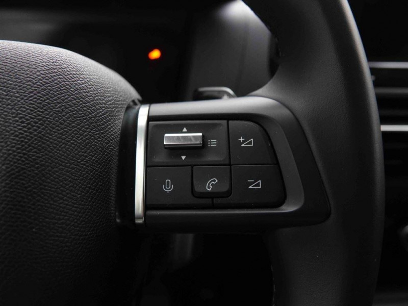 Photo 19 de l'offre de Citroën C4 X 1.2 T 130 EAT8 MAX à 21702€ chez Carlyss automobiles Vitré