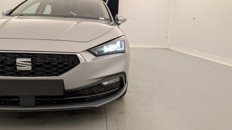 Photo 20 de l'offre de SEAT LEON Sportstourer 1.0 eTSI 110 DSG7 Style à 19090€ chez Carlyss automobiles Vitré