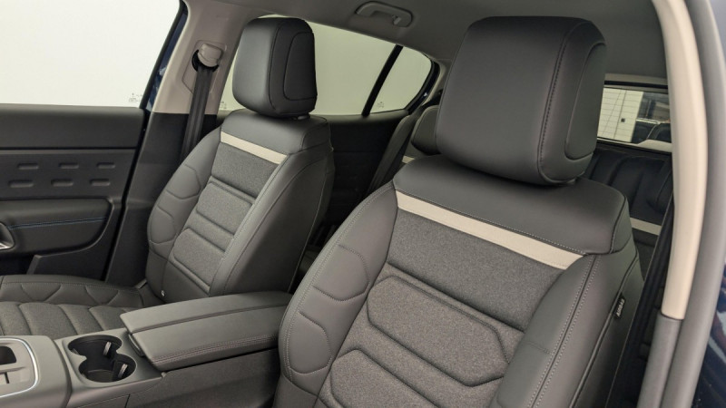 Photo 12 de l'offre de CITROEN C5 Aircross BlueHDi 130 EAT8 Max à 28498€ chez Carlyss automobiles Vitré