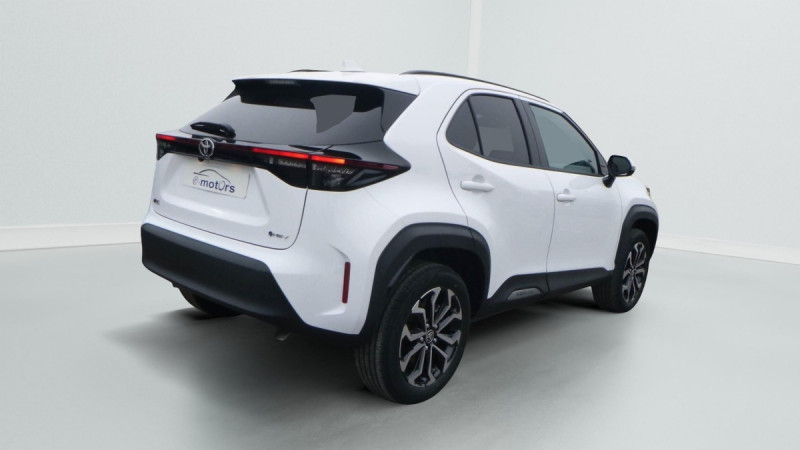 Photo 3 de l'offre de Toyota Yaris Cross Hybride Yaris Cross Hybride 130h 2WD Design à 29398€ chez Carlyss automobiles Vitré