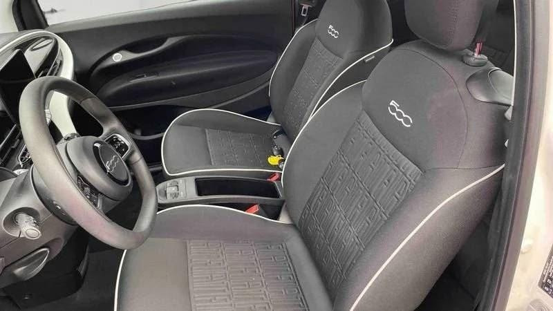 Photo 7 de l'offre de Fiat 500e BERLINE MY22 SERIE 1 STEP 1 500 e 95 ch Action Plus à 12598€ chez Carlyss automobiles Vitré