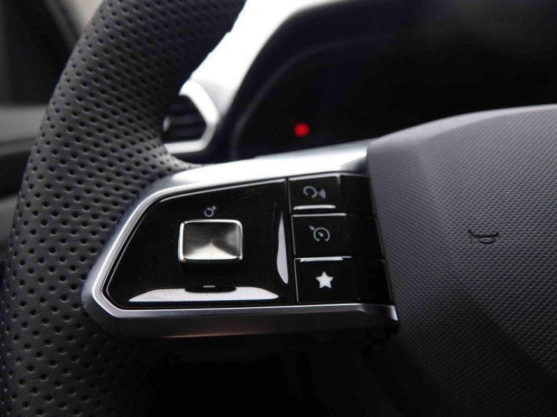 Photo 13 de l'offre de MG Motor ZS 1.5i 115 Comfort à 23006€ chez Carlyss automobiles Vitré