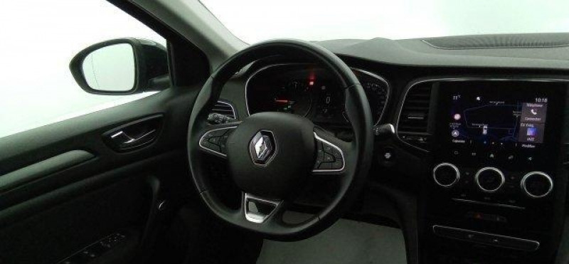 Photo 11 de l'offre de RENAULT Megane IV Berline Mégane IV Berline Blue dCi 115 EDC - 21N Business à 19198€ chez Carlyss automobiles Vitré