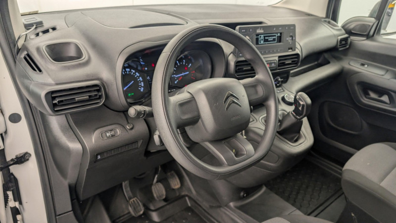 Photo 12 de l'offre de CITROEN BERLINGO VAN M 650 BLUEHDI 100 S&S BVM5 CLUB à 12777€ chez Carlyss automobiles Vitré