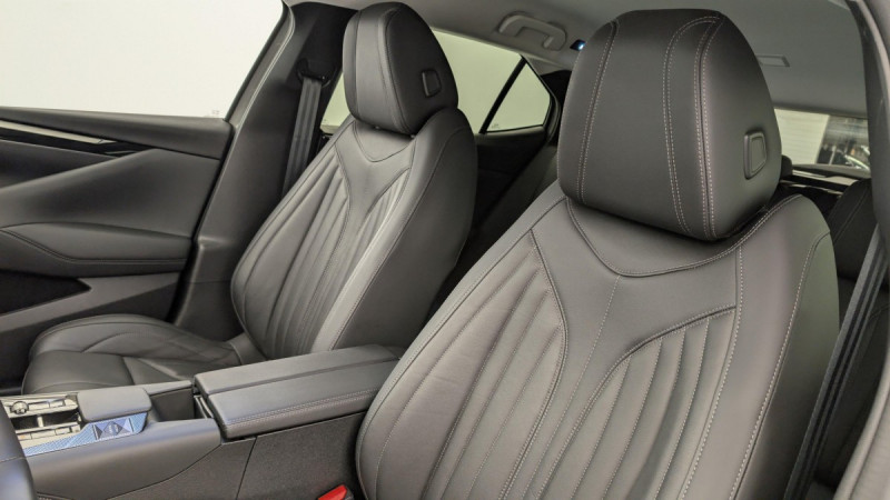 Photo 16 de l'offre de DS DS4 PureTech 130 EAT8 Rivoli à 23210€ chez Carlyss automobiles Vitré