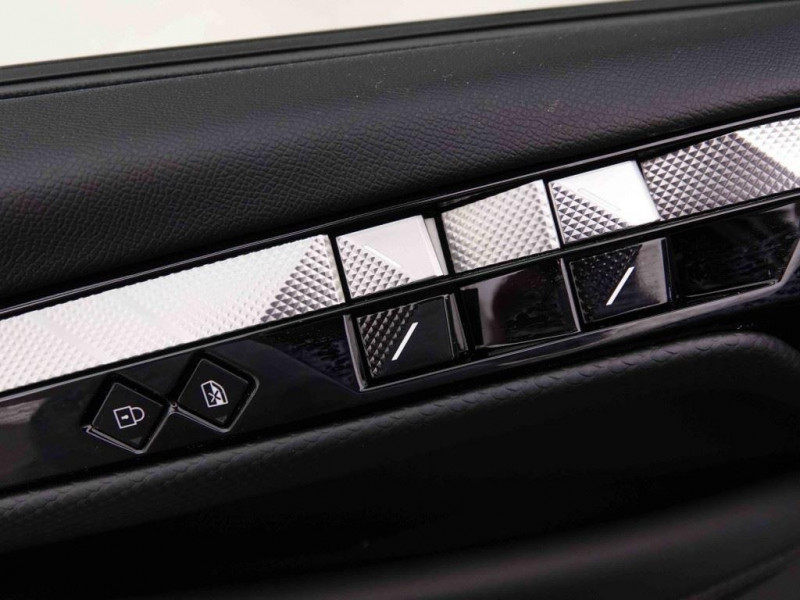 Photo 21 de l'offre de DS DS4 Hybride 136 e-DCT6 Pallas à 30598€ chez Carlyss automobiles Vitré