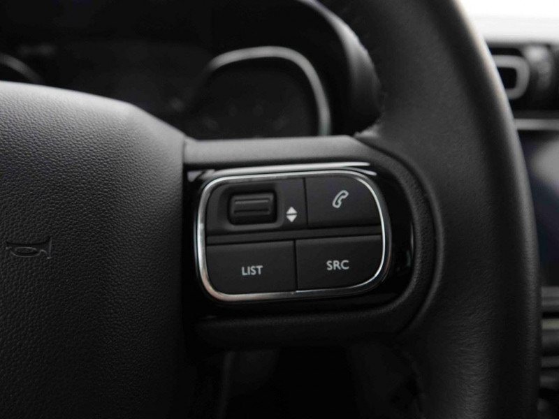 Photo 10 de l'offre de CITROEN C3 Aircross PureTech 110 S&S BVM6 Plus à 17898€ chez Carlyss automobiles Vitré