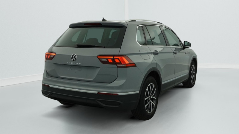 Photo 7 de l'offre de VOLKSWAGEN Tiguan 1.5 TSI 150ch BVM6 Life à 26052€ chez Carlyss automobiles Vitré