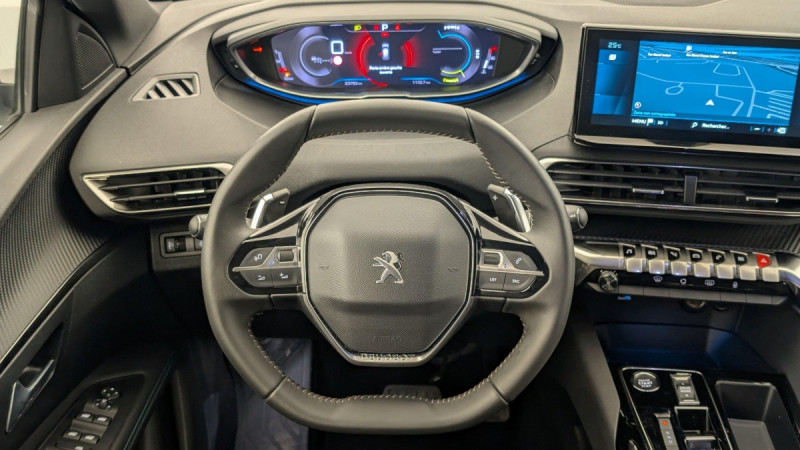 Photo 14 de l'offre de PEUGEOT 3008 Hybrid 136 e-DCS6 Allure Pack à 27562€ chez Carlyss automobiles Vitré