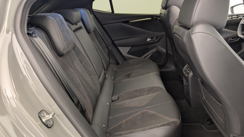 Photo 10 de l'offre de DS DS4 PureTech 130 EAT8 Performance Line+ à 24110€ chez Carlyss automobiles Vitré