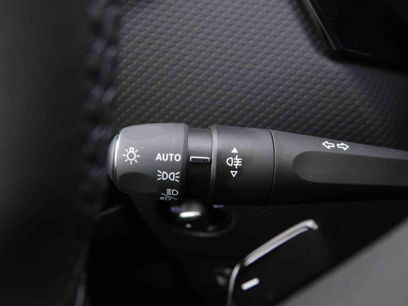 Photo 17 de l'offre de DS DS4 Hybride 136 e-DCT6 Pallas à 30598€ chez Carlyss automobiles Vitré