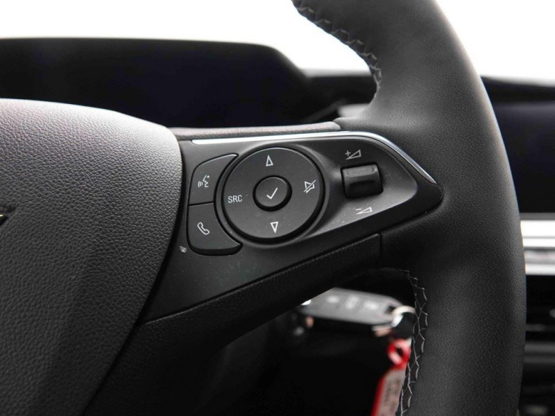 Photo 13 de l'offre de OPEL Grandland 1.2 T 130 GS Line à 23279€ chez Carlyss automobiles Vitré