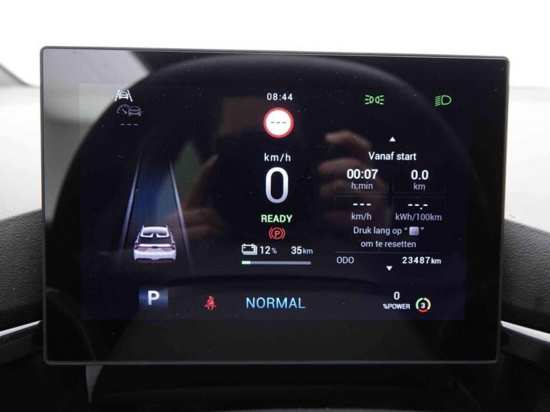 Photo 6 de l'offre de MG Motor MG4 64 kWh 204 Luxury Range à 28598€ chez Carlyss automobiles Vitré