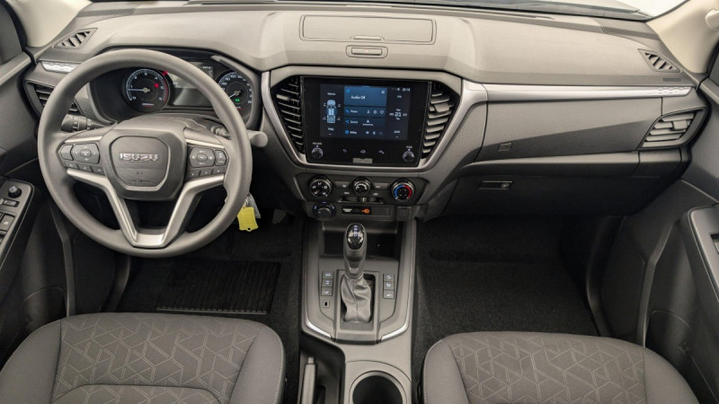 Photo 12 de l'offre de ISUZU D-MAX 1.9 4X4 CREW CAB N60 B.B +  AT 4 PLACES à 44500€ chez Carlyss automobiles Vitré