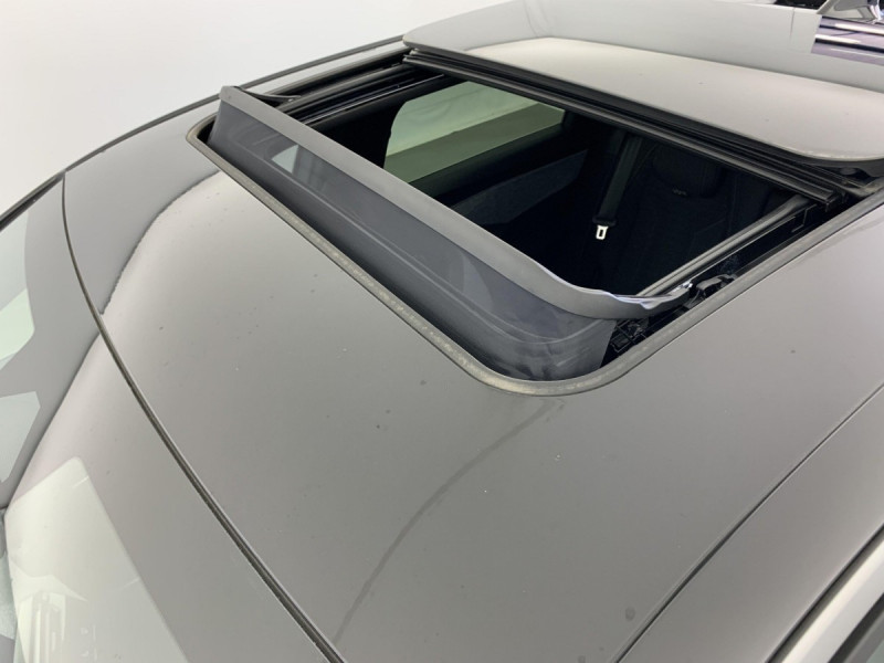 Photo 24 de l'offre de PEUGEOT 3008 Hybrid 145 e-DCS6 GT à 34998€ chez Carlyss automobiles Vitré