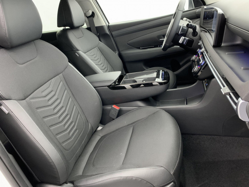 Photo 9 de l'offre de HYUNDAI Tucson 1.6 T-GDI 253 Plug-in BVA6 Creative à 34998€ chez Carlyss automobiles Vitré