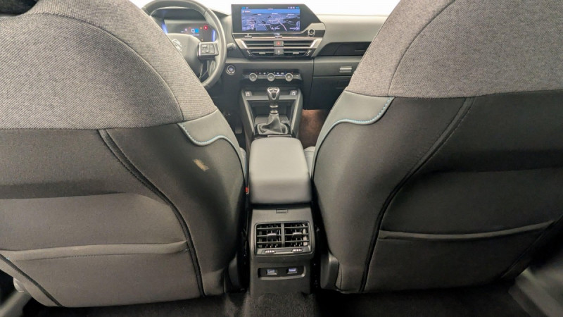 Photo 18 de l'offre de CITROEN C4 PureTech 130 S&S BVM6 Shine à 15804€ chez Carlyss automobiles Vitré