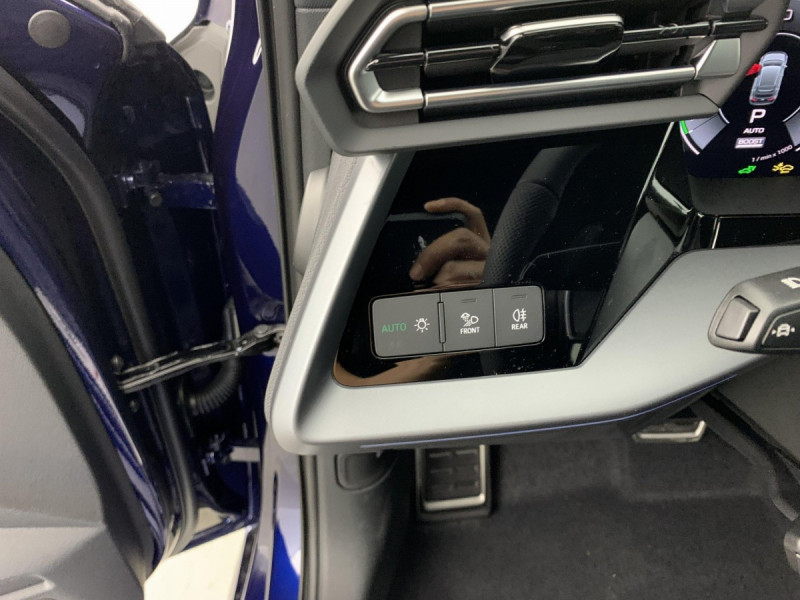 Photo 29 de l'offre de AUDI A3 SPORTBACK NOUVELLE 45 TFSI E HYBRIDE RECHARGEABLE 272 S TRONIC 6 S LINE à 43998€ chez Carlyss automobiles Vitré