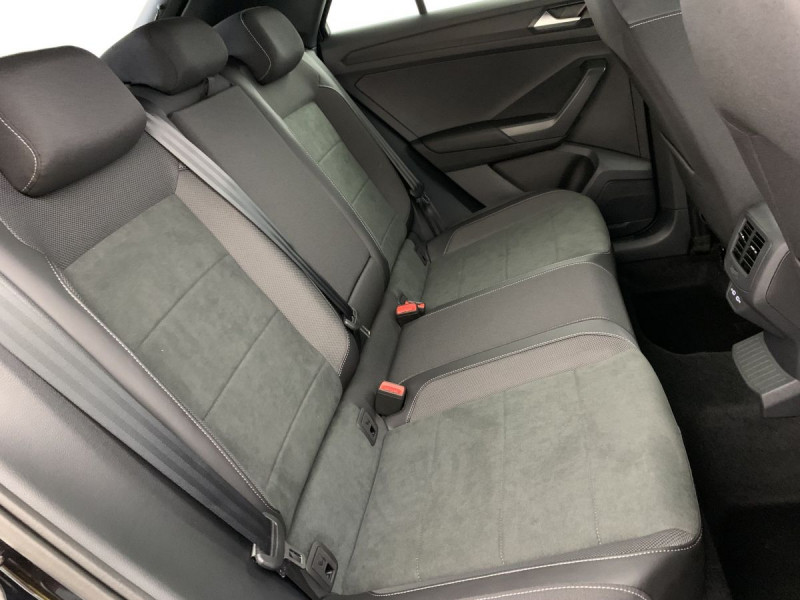 Photo 11 de l'offre de VOLKSWAGEN T-roc 1.5 TSI EVO2 150 Start/Stop DSG7 R-Line Edition à 33598€ chez Carlyss automobiles Vitré