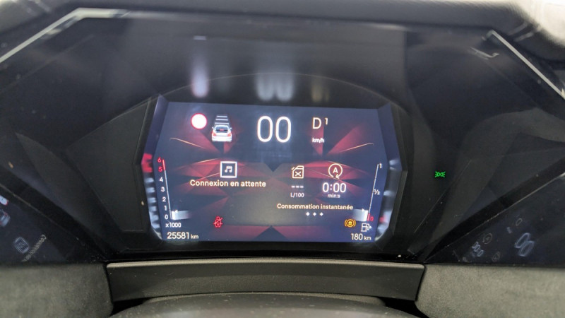 Photo 22 de l'offre de DS DS4 BlueHDi 130 EAT8 Etoile - Alcantara à 28264€ chez Carlyss automobiles Vitré