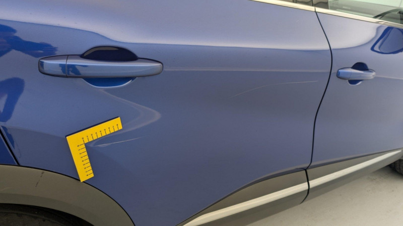 Photo 27 de l'offre de RENAULT CAPTUR TCe 100 Intens à 12380€ chez Carlyss automobiles Vitré