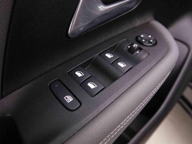 Photo 19 de l'offre de OPEL Mokka 1.2 TURBO 100 EDITION à 20798€ chez Carlyss automobiles Vitré