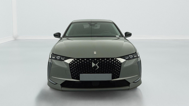 Photo 2 de l'offre de DS DS4 PureTech 130 EAT8 Rivoli à 23978€ chez Carlyss automobiles Vitré