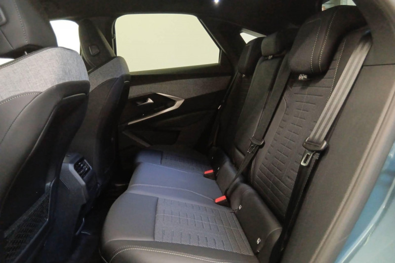 Photo 7 de l'offre de PEUGEOT 3008 Hybrid 136 e-DCS6 GT à 33898€ chez Carlyss automobiles Vitré