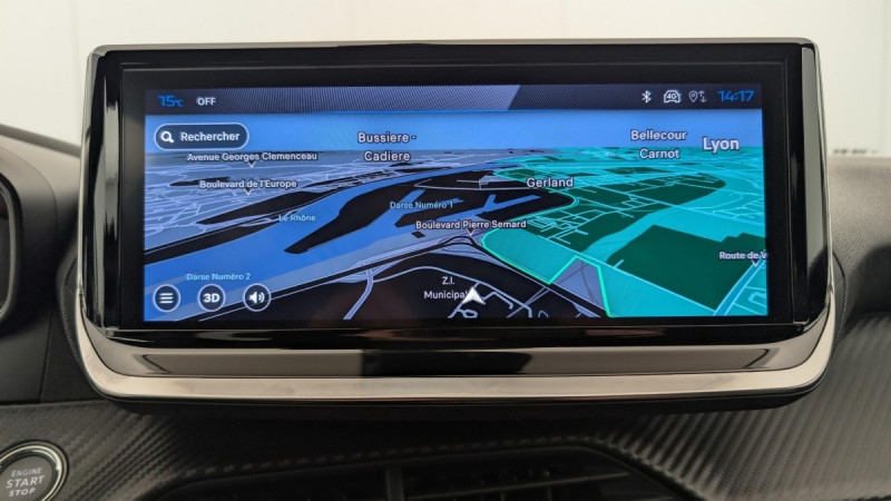 Photo 17 de l'offre de PEUGEOT 2008 Hybrid 136 e-DCS6 Allure à 23883€ chez Carlyss automobiles Vitré