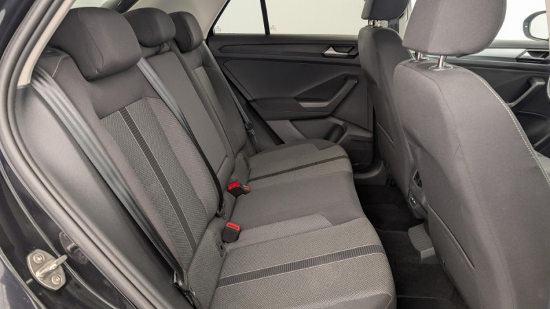 Photo 10 de l'offre de VOLKSWAGEN T-roc 1.0 TSI 110 Start/Stop BVM6 Life à 21460€ chez Carlyss automobiles Vitré