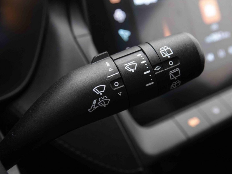 Photo 14 de l'offre de MG Motor ZS 1.5i 115 Comfort à 23534€ chez Carlyss automobiles Vitré