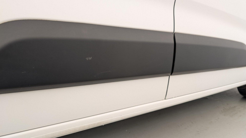 Photo 22 de l'offre de CITROEN BERLINGO VAN M 650 BLUEHDI 100 S&S BVM5 CLUB à 12777€ chez Carlyss automobiles Vitré