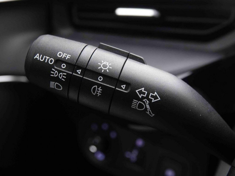 Photo 13 de l'offre de MG Motor MG3 1.5i 115 Comfort à 19121€ chez Carlyss automobiles Vitré