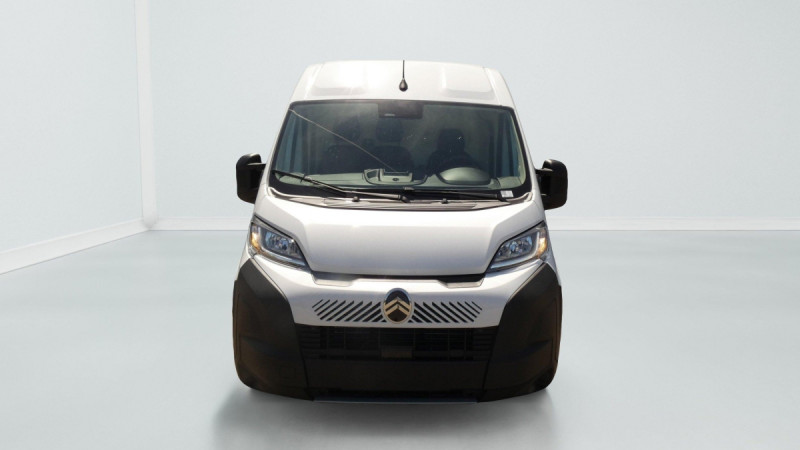 Photo 3 de l'offre de CITROEN Jumper Fourgon TOLE 35 L2H2 180 S&S BVA8 à 31437€ chez Carlyss automobiles Vitré